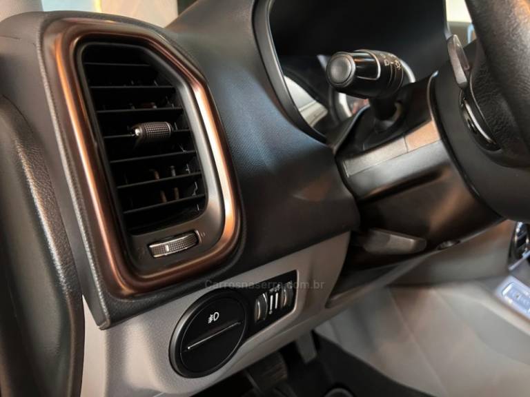 FIAT - TORO - 2018/2018 - Branca - R$ 84.900,00