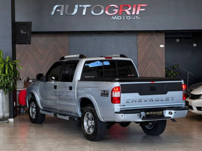 CHEVROLET - S10 - 2010/2010 - Prata - R$ 64.900,00