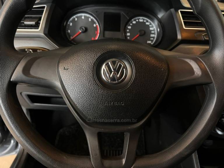 VOLKSWAGEN - VOYAGE - 2018/2019 - Cinza - R$ 51.900,00