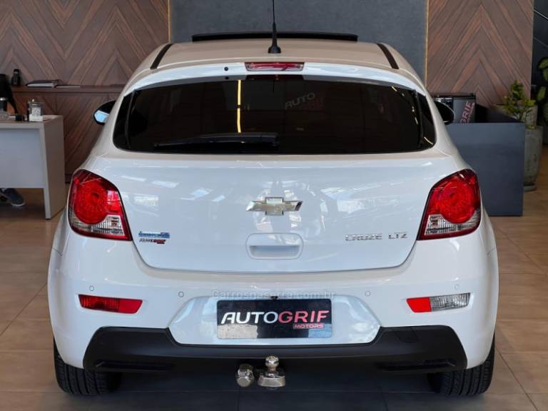 CHEVROLET - CRUZE - 2014/2014 - Branca - R$ 72.900,00