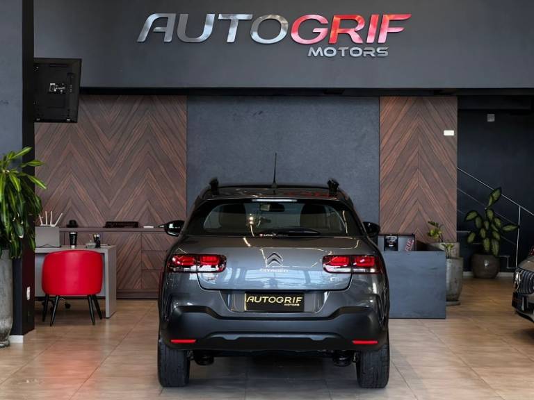 CITROËN - C4 CACTUS - 2018/2019 - Cinza - R$ 79.900,00