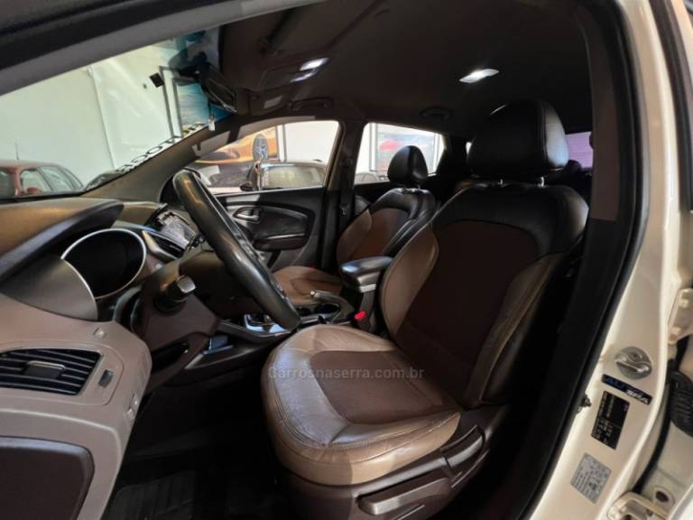 HYUNDAI - IX35 - 2011/2012 - Branca - R$ 49.900,00