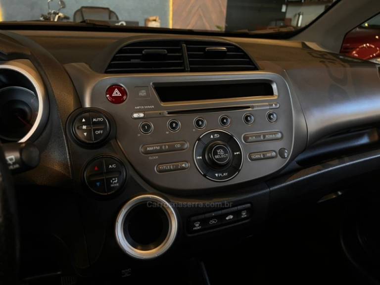 HONDA - FIT - 2010/2010 - Prata - R$ 47.900,00