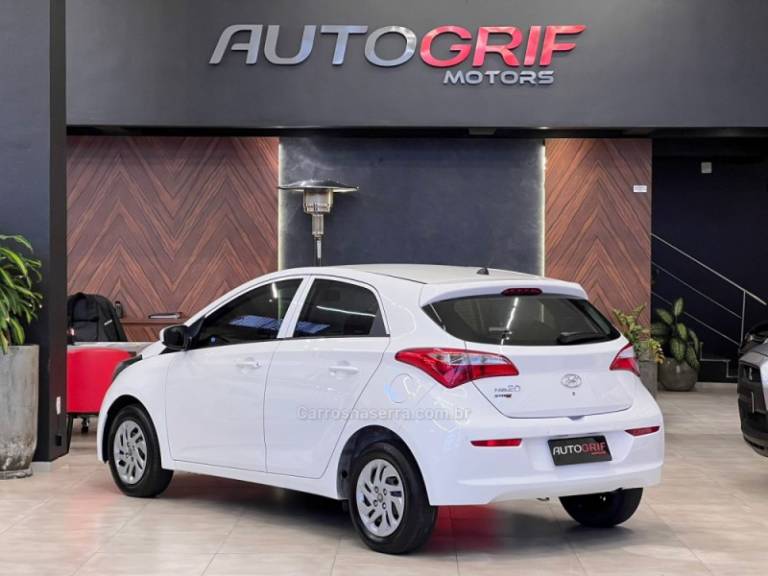 HYUNDAI - HB20 - 2016/2017 - Branca - R$ 49.900,00