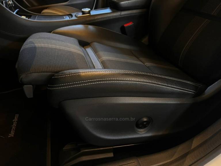 MERCEDES-BENZ - GLA 200 - 2019/2019 - Branca - R$ 133.900,00