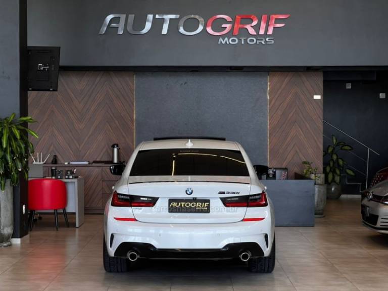 BMW - 330I - 2019/2019 - Branca - R$ 229.900,00