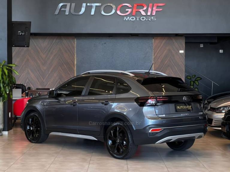 VOLKSWAGEN - NIVUS - 2022/2023 - Cinza - R$ 118.900,00