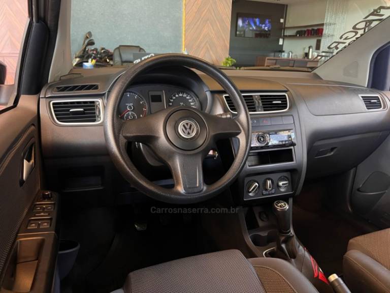 VOLKSWAGEN - FOX - 2012/2012 - Prata - R$ 38.900,00