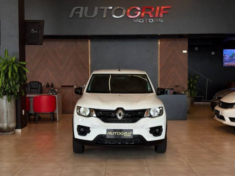 RENAULT - KWID - 2021/2021 - Branca - R$ 39.900,00