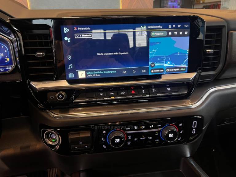 CHEVROLET - SILVERADO - 2023/2024 - Branca - R$ 459.900,00