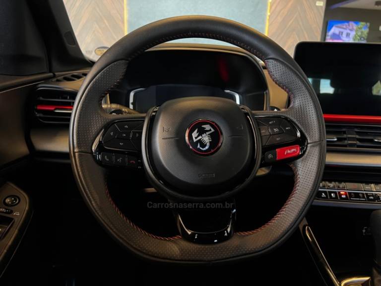 FIAT - PULSE - 2023/2023 - Vermelha - R$ 123.900,00